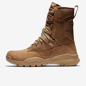 Nike SFB Field 2 8" Leather Tactical Boots